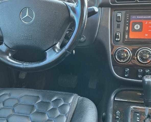 Черный Мерседес МЛ, объемом двигателя 3.7 л и пробегом 323 тыс. км за 7200 $, фото 14 на Automoto.ua