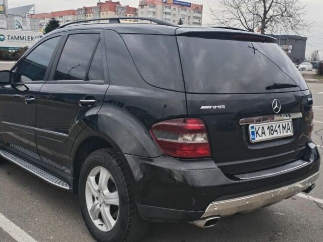Черный Мерседес МЛ, объемом двигателя 3.5 л и пробегом 265 тыс. км за 10300 $, фото 6 на Automoto.ua