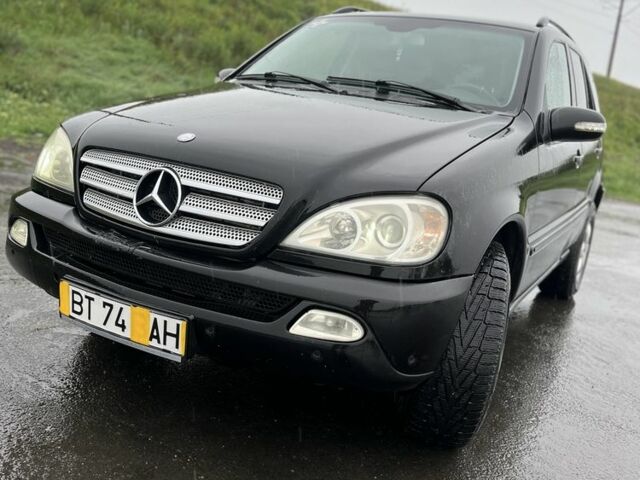 Чорний Мерседес МЛ, об'ємом двигуна 0 л та пробігом 320 тис. км за 4000 $, фото 4 на Automoto.ua