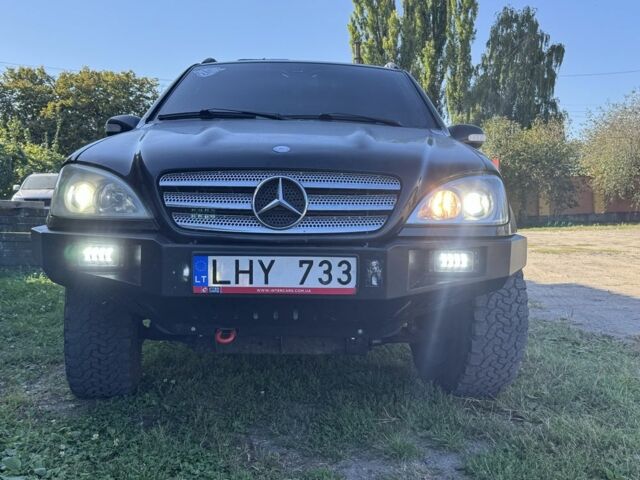Чорний Мерседес МЛ, об'ємом двигуна 2.7 л та пробігом 3 тис. км за 4700 $, фото 1 на Automoto.ua