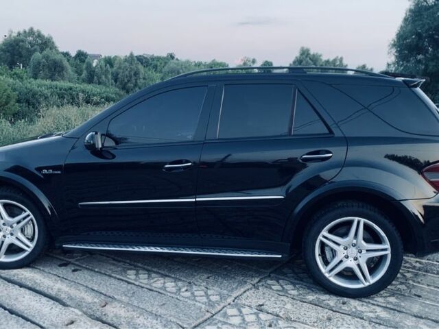 Чорний Мерседес МЛ, об'ємом двигуна 6.2 л та пробігом 1000 тис. км за 12500 $, фото 5 на Automoto.ua