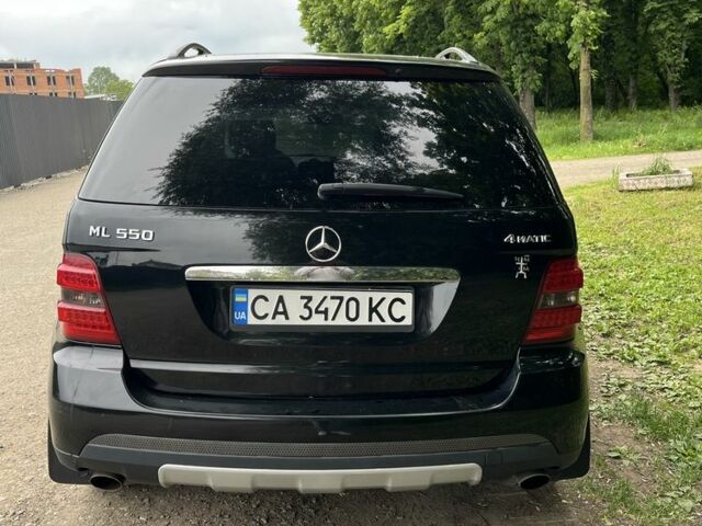 Черный Мерседес МЛ, объемом двигателя 3.5 л и пробегом 322 тыс. км за 8400 $, фото 3 на Automoto.ua