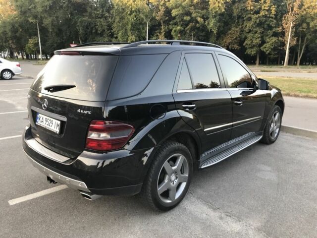Чорний Мерседес МЛ, об'ємом двигуна 3.5 л та пробігом 276 тис. км за 10700 $, фото 20 на Automoto.ua