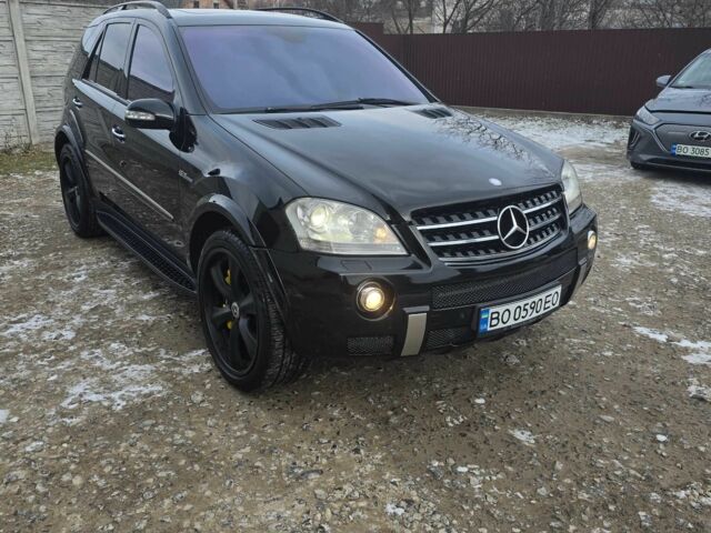 Чорний Мерседес МЛ, об'ємом двигуна 6.2 л та пробігом 218 тис. км за 14500 $, фото 10 на Automoto.ua