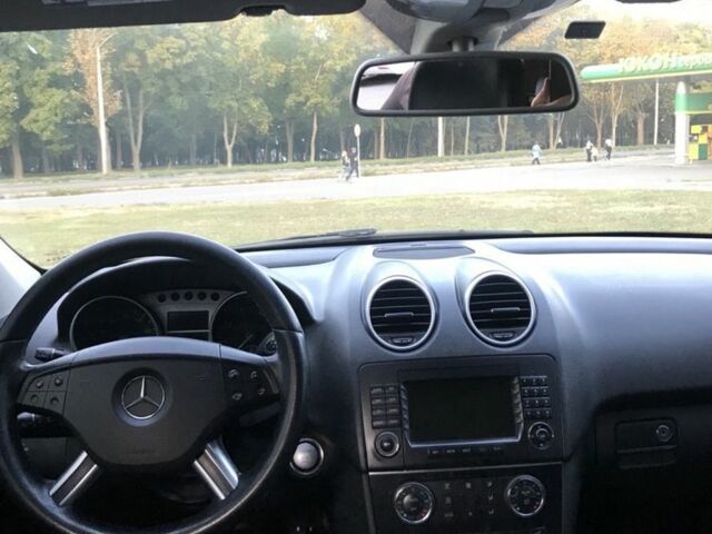 Чорний Мерседес МЛ, об'ємом двигуна 3.5 л та пробігом 276 тис. км за 10700 $, фото 19 на Automoto.ua