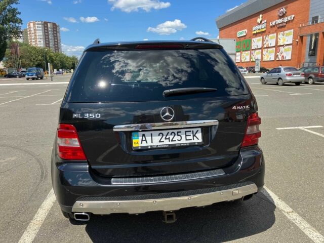 Чорний Мерседес МЛ, об'ємом двигуна 3.5 л та пробігом 163 тис. км за 11500 $, фото 2 на Automoto.ua