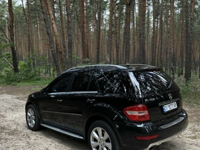 Черный Мерседес МЛ, объемом двигателя 3.5 л и пробегом 245 тыс. км за 13900 $, фото 7 на Automoto.ua