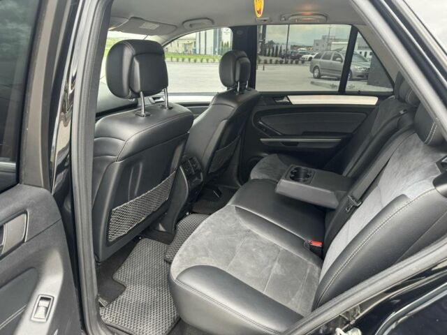 Черный Мерседес МЛ, объемом двигателя 3 л и пробегом 260 тыс. км за 14800 $, фото 6 на Automoto.ua