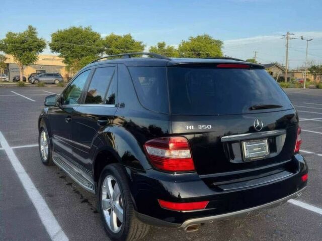 Черный Мерседес МЛ, объемом двигателя 3.5 л и пробегом 106 тыс. км за 12950 $, фото 4 на Automoto.ua
