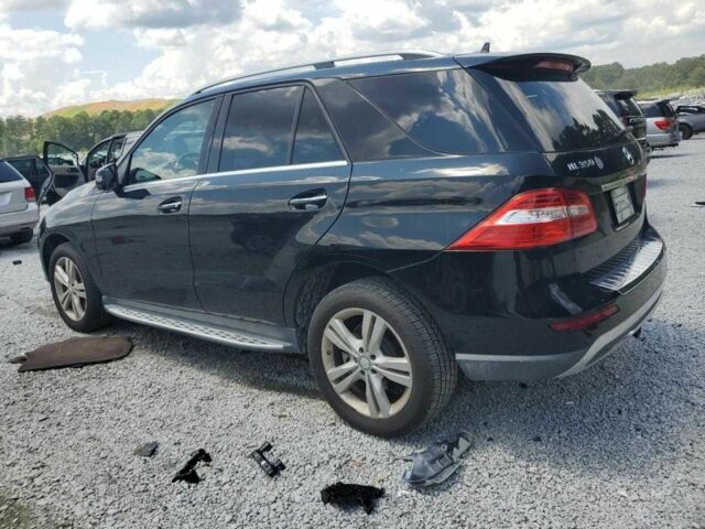 Чорний Мерседес МЛ, об'ємом двигуна 3 л та пробігом 149 тис. км за 5400 $, фото 1 на Automoto.ua