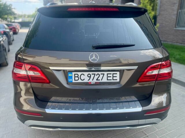 Коричневий Мерседес МЛ, об'ємом двигуна 3 л та пробігом 184 тис. км за 25900 $, фото 5 на Automoto.ua