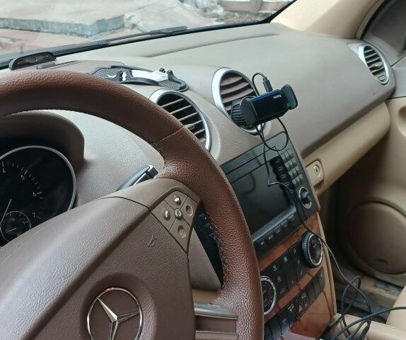 Красный Мерседес МЛ, объемом двигателя 0 л и пробегом 247 тыс. км за 11500 $, фото 4 на Automoto.ua