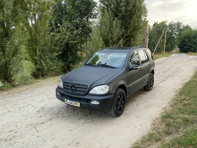 Мерседес МЛ, объемом двигателя 2.7 л и пробегом 311 тыс. км за 3400 $, фото 7 на Automoto.ua