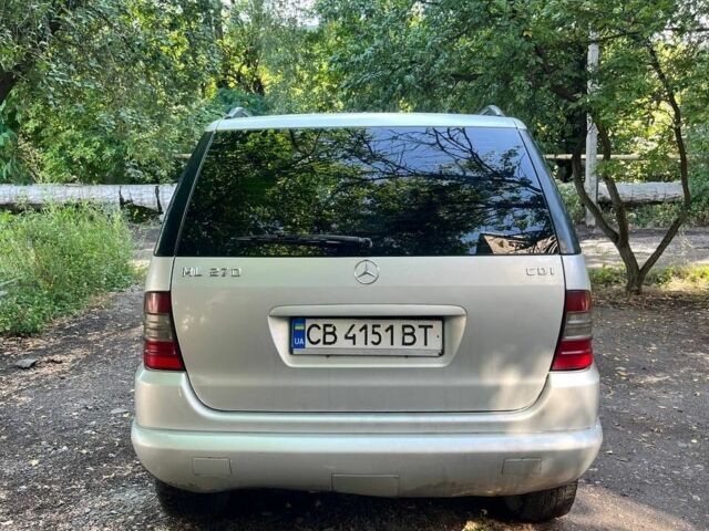 Серый Мерседес МЛ, объемом двигателя 2.7 л и пробегом 530 тыс. км за 6200 $, фото 7 на Automoto.ua