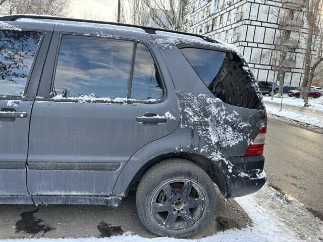 Серый Мерседес МЛ, объемом двигателя 0 л и пробегом 3 тыс. км за 2500 $, фото 5 на Automoto.ua