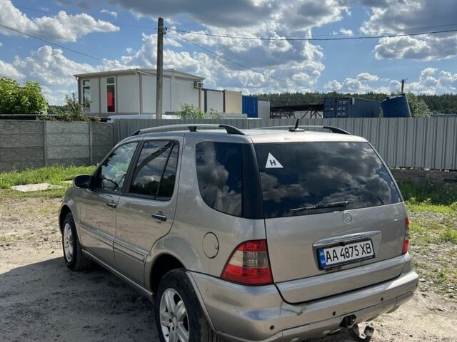 Серый Мерседес МЛ, объемом двигателя 2.7 л и пробегом 374 тыс. км за 6999 $, фото 4 на Automoto.ua