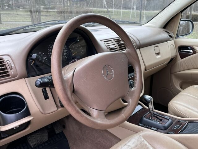 Синій Мерседес МЛ, об'ємом двигуна 2.7 л та пробігом 260 тис. км за 4899 $, фото 18 на Automoto.ua