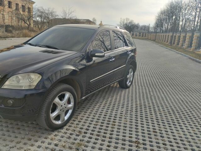 Синий Мерседес МЛ, объемом двигателя 3 л и пробегом 379 тыс. км за 11400 $, фото 3 на Automoto.ua