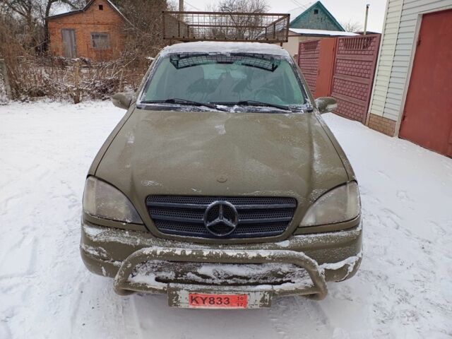 Зеленый Мерседес МЛ, объемом двигателя 0 л и пробегом 99 тыс. км за 2500 $, фото 2 на Automoto.ua