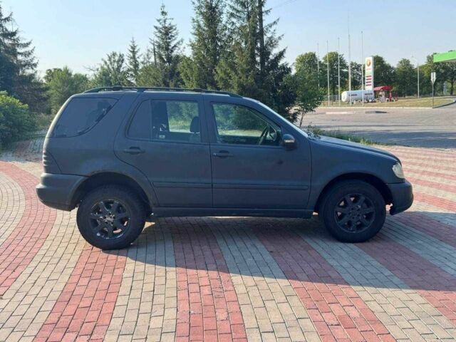 Зеленый Мерседес МЛ, объемом двигателя 2.7 л и пробегом 250 тыс. км за 1999 $, фото 4 на Automoto.ua