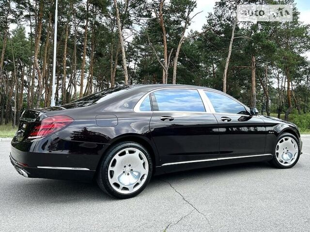 Чорний Мерседес Maybach S 400, об'ємом двигуна 3 л та пробігом 30 тис. км за 91000 $, фото 6 на Automoto.ua