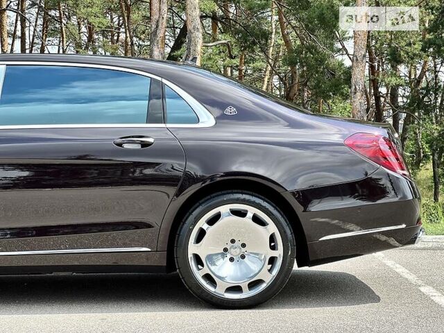 Чорний Мерседес Maybach S 400, об'ємом двигуна 3 л та пробігом 30 тис. км за 91000 $, фото 20 на Automoto.ua