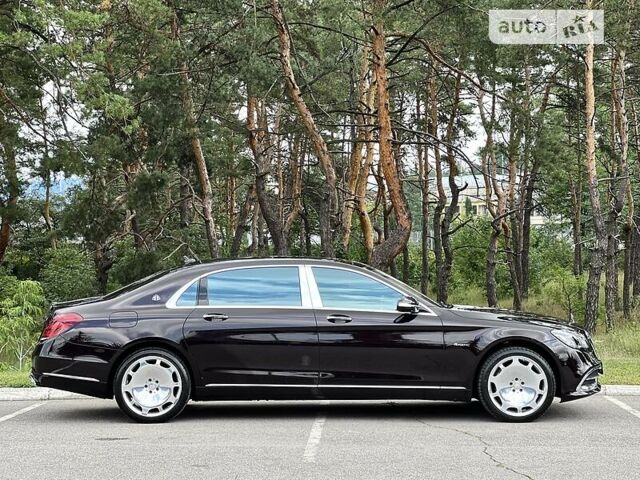 Чорний Мерседес Maybach S 400, об'ємом двигуна 3 л та пробігом 30 тис. км за 91000 $, фото 4 на Automoto.ua