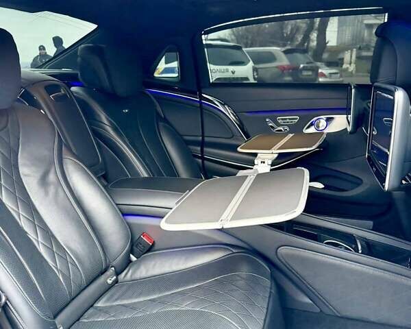 Черный Мерседес Майбах, объемом двигателя 6 л и пробегом 88 тыс. км за 68000 $, фото 32 на Automoto.ua