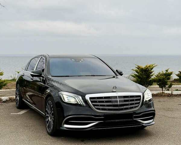Черный Мерседес Майбах, объемом двигателя 6 л и пробегом 88 тыс. км за 68000 $, фото 1 на Automoto.ua