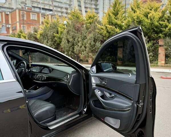 Черный Мерседес Майбах, объемом двигателя 6 л и пробегом 88 тыс. км за 68000 $, фото 40 на Automoto.ua