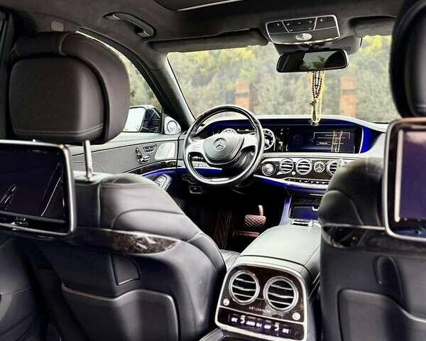 Черный Мерседес Майбах, объемом двигателя 6 л и пробегом 88 тыс. км за 68000 $, фото 24 на Automoto.ua