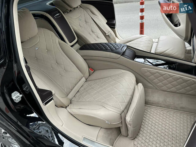 Мерседес Майбах 2016 в Киеве на Automoto.ua Черный Мерседес Майбах, объемом двигателя 3 л и пробегом 183 тыс. км за 58000 $, фото 53 на Automoto.ua