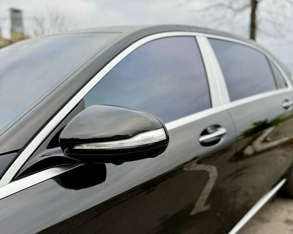 Черный Мерседес Майбах, объемом двигателя 6 л и пробегом 88 тыс. км за 68000 $, фото 8 на Automoto.ua