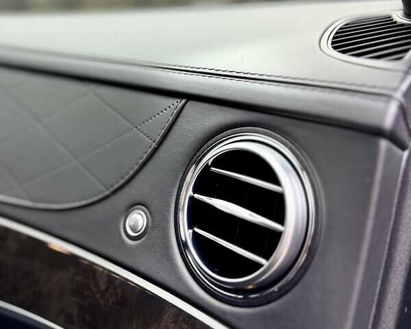 Черный Мерседес Майбах, объемом двигателя 6 л и пробегом 88 тыс. км за 68000 $, фото 47 на Automoto.ua