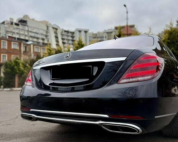 Черный Мерседес Майбах, объемом двигателя 6 л и пробегом 88 тыс. км за 68000 $, фото 16 на Automoto.ua