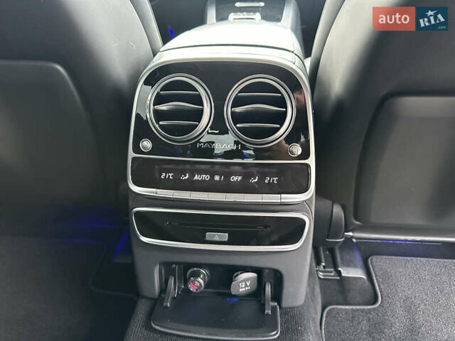 Черный Мерседес Майбах, объемом двигателя 3 л и пробегом 169 тыс. км за 63000 $, фото 40 на Automoto.ua