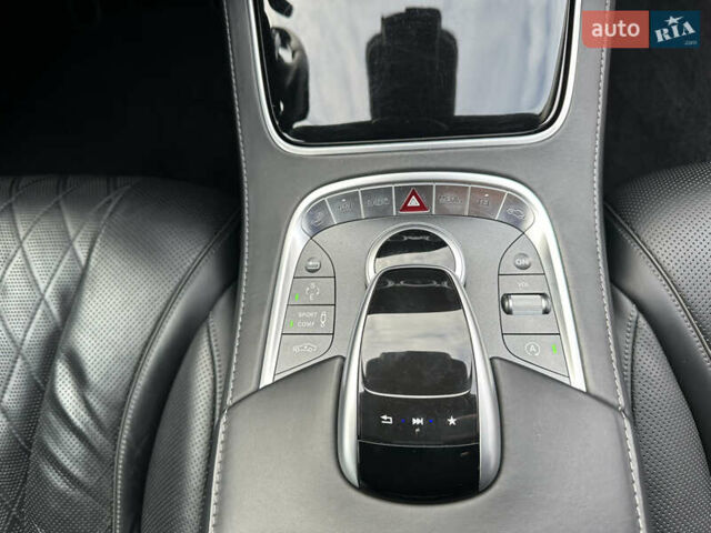 Черный Мерседес Майбах, объемом двигателя 3 л и пробегом 169 тыс. км за 63000 $, фото 32 на Automoto.ua