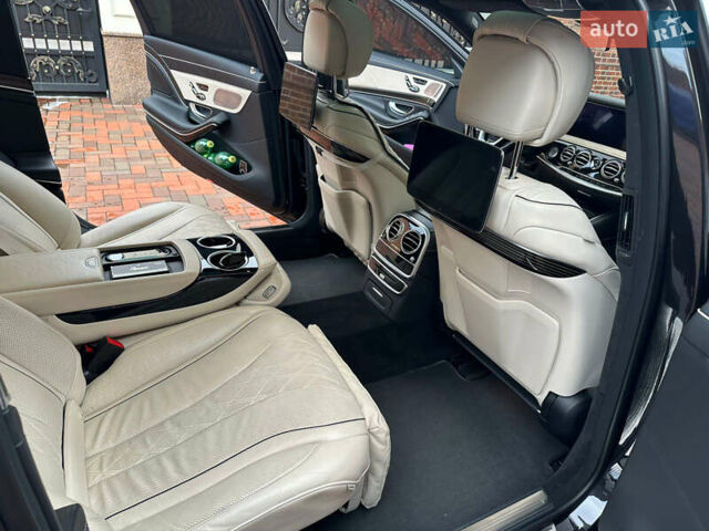 Черный Мерседес Майбах, объемом двигателя 3.98 л и пробегом 66 тыс. км за 85000 $, фото 9 на Automoto.ua