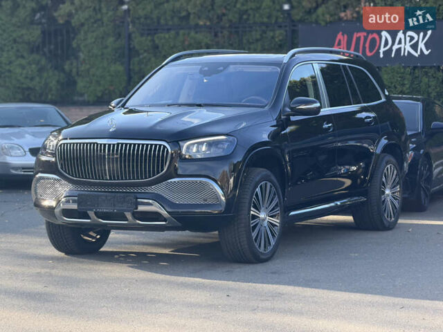 Черный Мерседес Майбах, объемом двигателя 3.98 л и пробегом 60 тыс. км за 150000 $, фото 1 на Automoto.ua