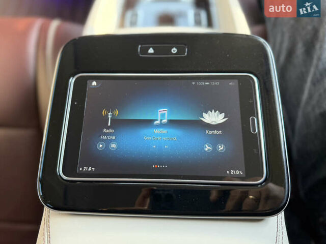 Черный Мерседес Майбах, объемом двигателя 3.98 л и пробегом 60 тыс. км за 150000 $, фото 40 на Automoto.ua