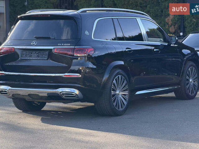 Черный Мерседес Майбах, объемом двигателя 3.98 л и пробегом 60 тыс. км за 150000 $, фото 3 на Automoto.ua