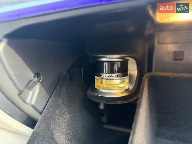 Черный Мерседес Майбах, объемом двигателя 3.98 л и пробегом 60 тыс. км за 150000 $, фото 31 на Automoto.ua