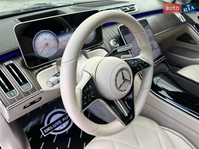 Черный Мерседес Майбах, объемом двигателя 6 л и пробегом 19 тыс. км за 209900 $, фото 50 на Automoto.ua