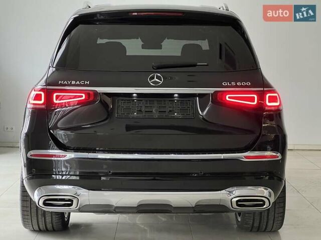 Черный Мерседес Майбах, объемом двигателя 3.98 л и пробегом 1 тыс. км за 232461 $, фото 11 на Automoto.ua