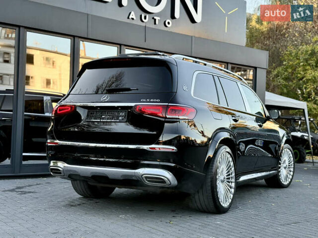 Черный Мерседес Майбах, объемом двигателя 3.98 л и пробегом 98 тыс. км за 154900 $, фото 16 на Automoto.ua