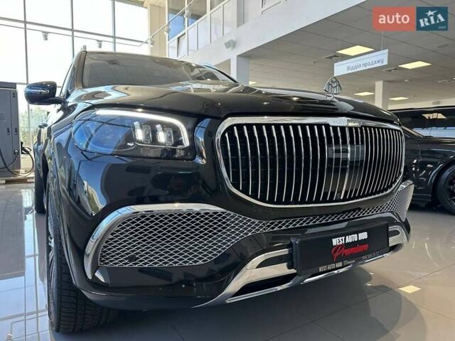 Черный Мерседес Майбах, объемом двигателя 4 л и пробегом 56 тыс. км за 154900 $, фото 3 на Automoto.ua