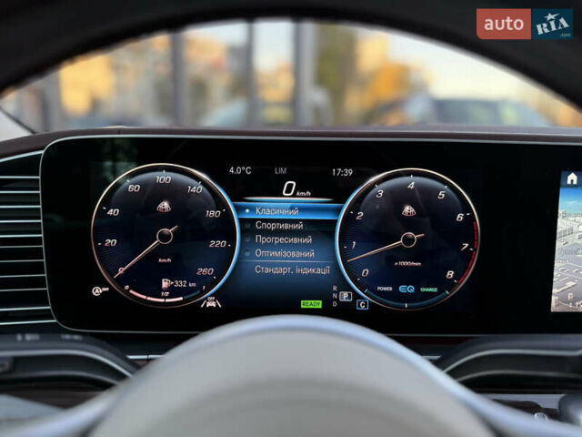 Черный Мерседес Майбах, объемом двигателя 3.98 л и пробегом 98 тыс. км за 154900 $, фото 36 на Automoto.ua