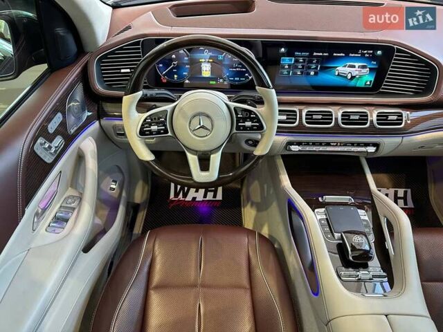 Черный Мерседес Майбах, объемом двигателя 4 л и пробегом 56 тыс. км за 154900 $, фото 27 на Automoto.ua