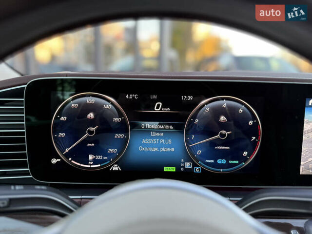 Черный Мерседес Майбах, объемом двигателя 3.98 л и пробегом 98 тыс. км за 154900 $, фото 35 на Automoto.ua
