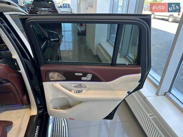 Черный Мерседес Майбах, объемом двигателя 4 л и пробегом 56 тыс. км за 154900 $, фото 20 на Automoto.ua